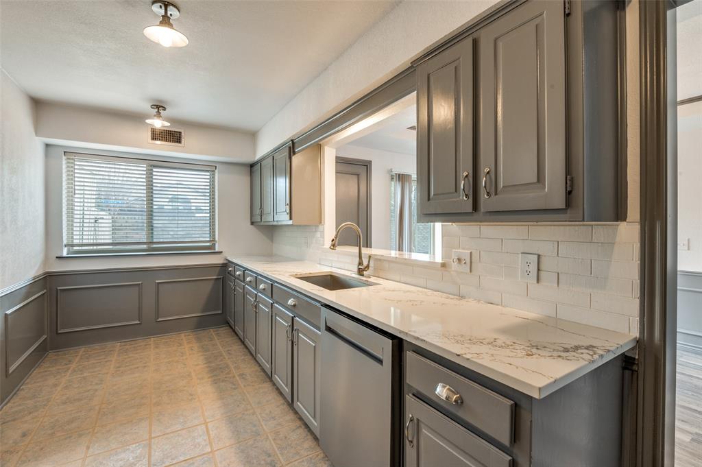 17079 Upper Bay Road Property Photo 4