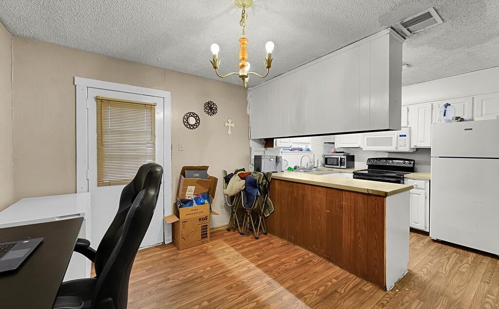 2409 Macarthur Drive Property Photo 9