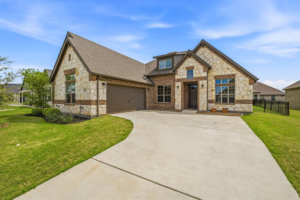 1038 Mickelson Drive Property Photo 1