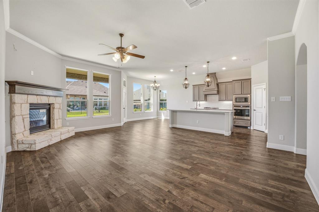 1038 Mickelson Drive Property Photo 12