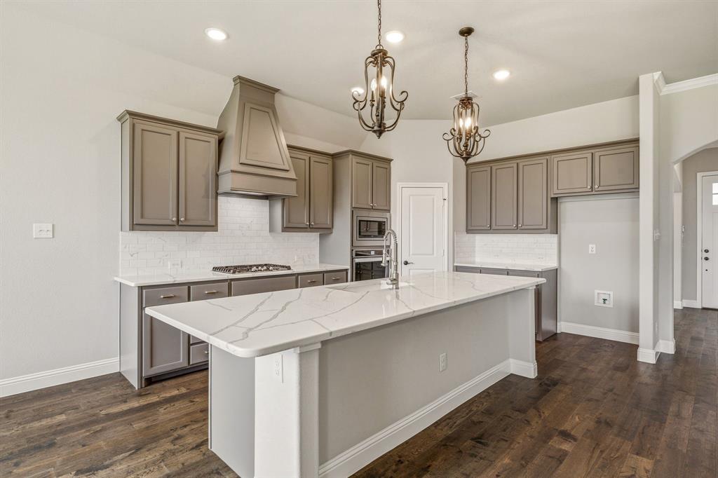 1038 Mickelson Drive Property Photo 15