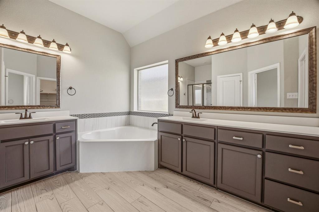 1038 Mickelson Drive Property Photo 27