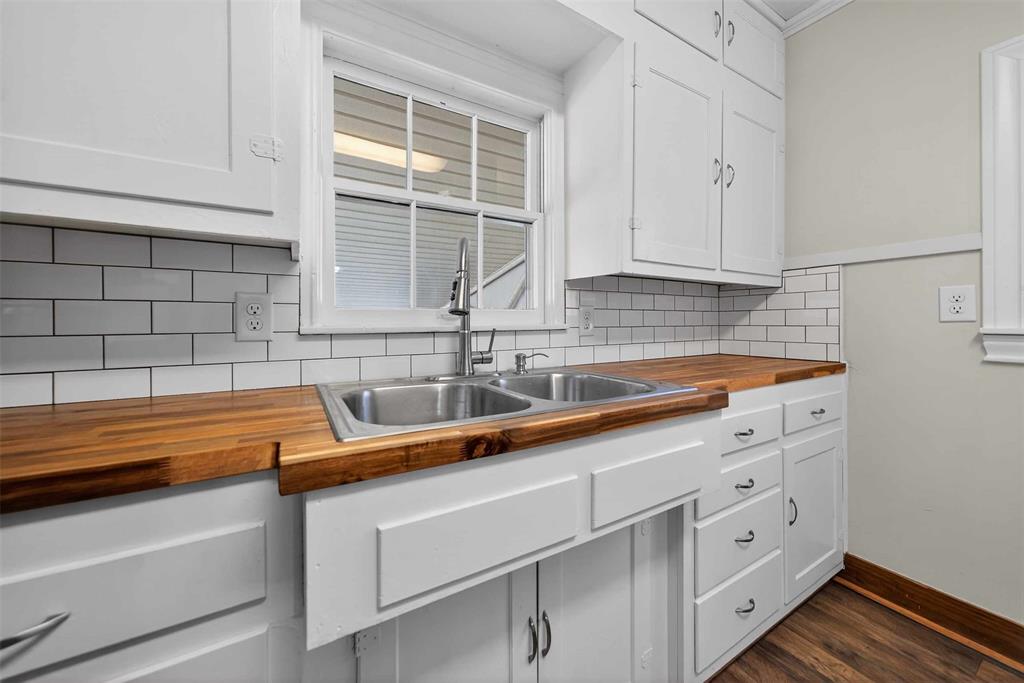 404 Rogers Avenue Property Photo 19
