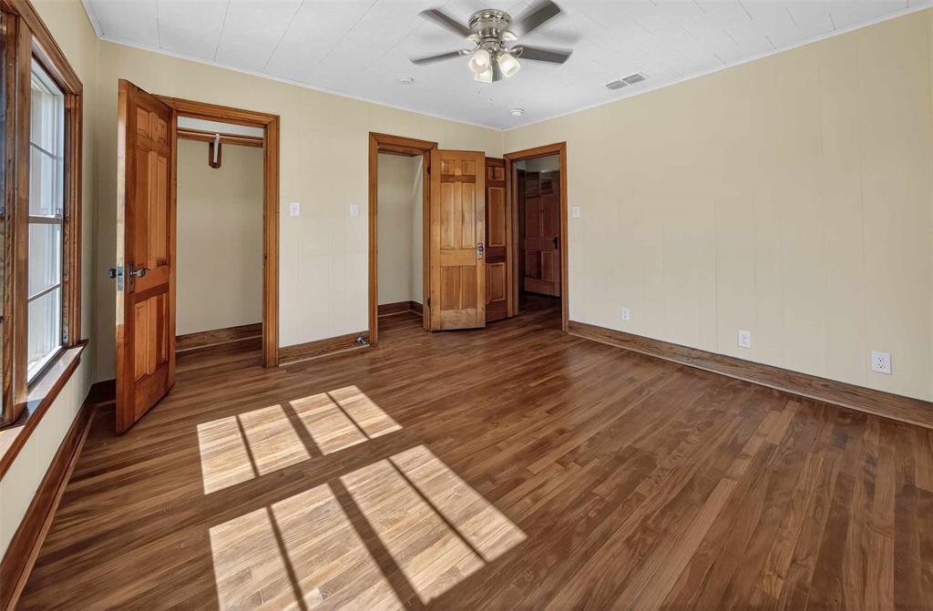 404 Rogers Avenue Property Photo 25