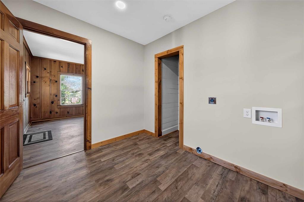 404 Rogers Avenue Property Photo 27