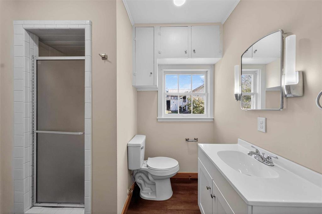 404 Rogers Avenue Property Photo 34