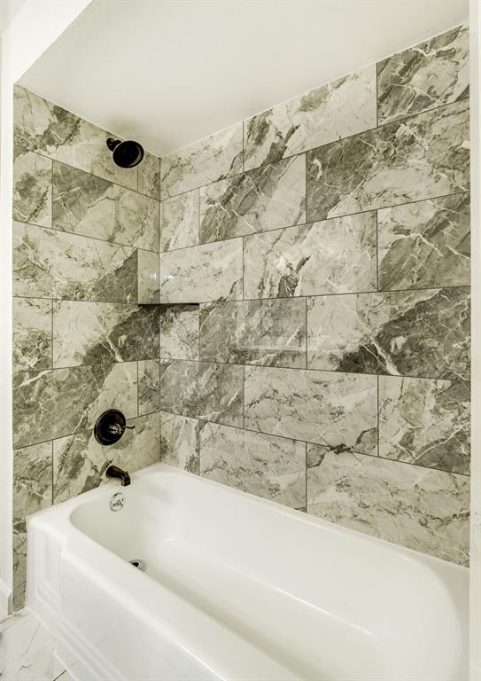 6023 E University Boulevard 204 Property Photo 25