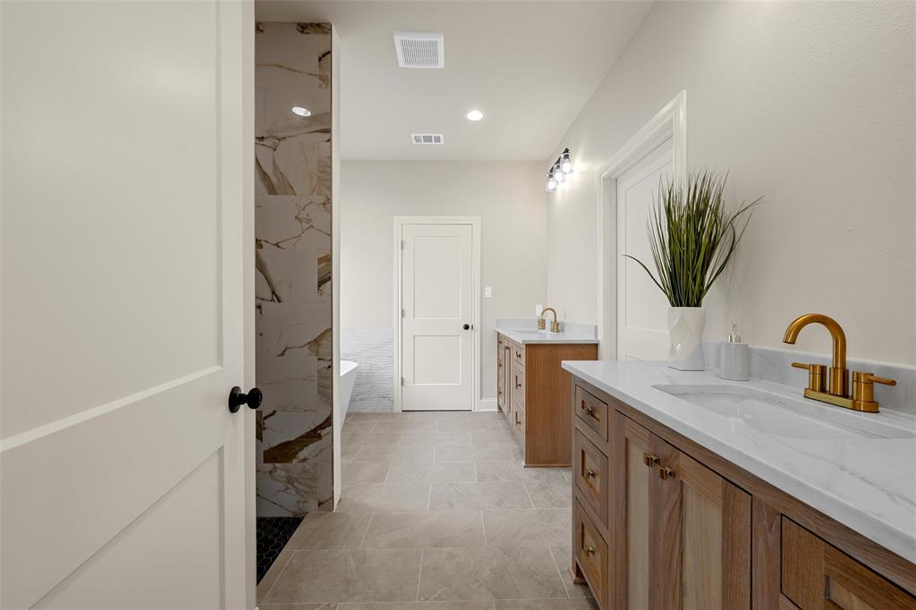 5200 Bogey Lane Property Photo 25