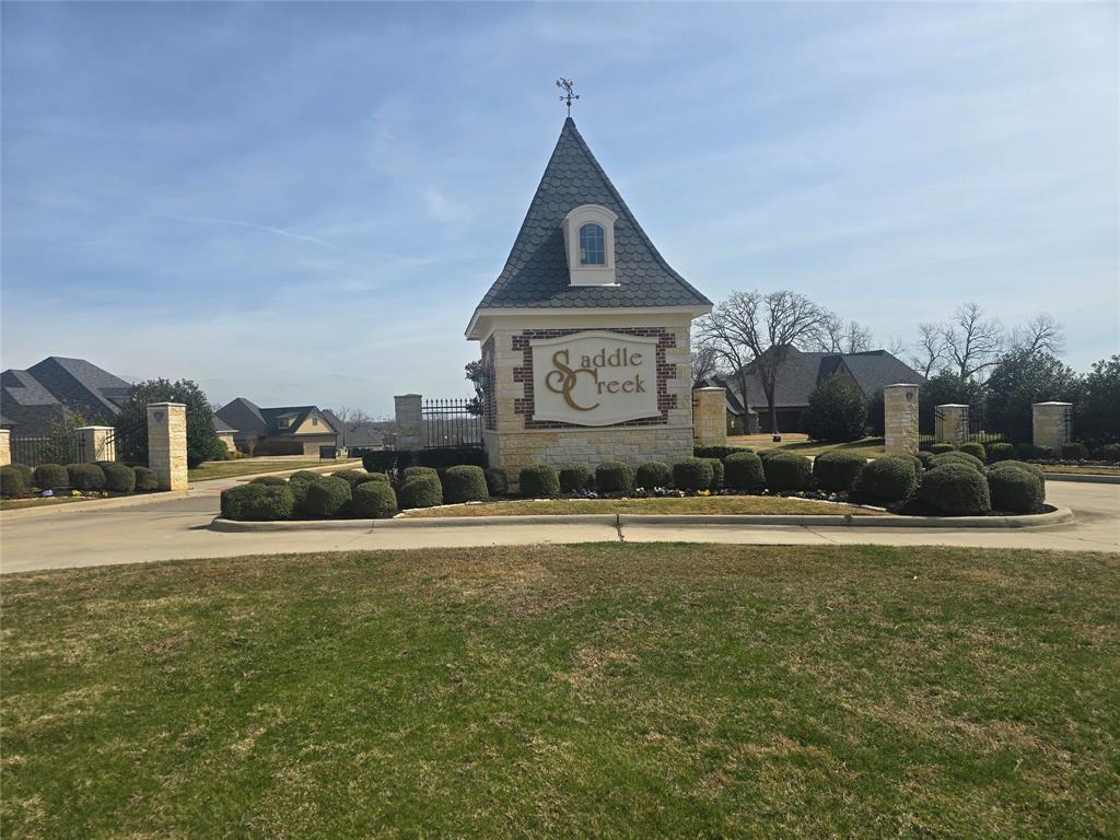 3805 Saddle Creek Property Photo 1