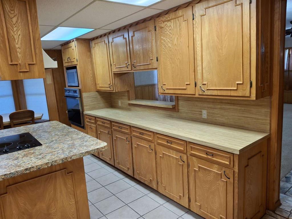 602 West Street Property Photo 11