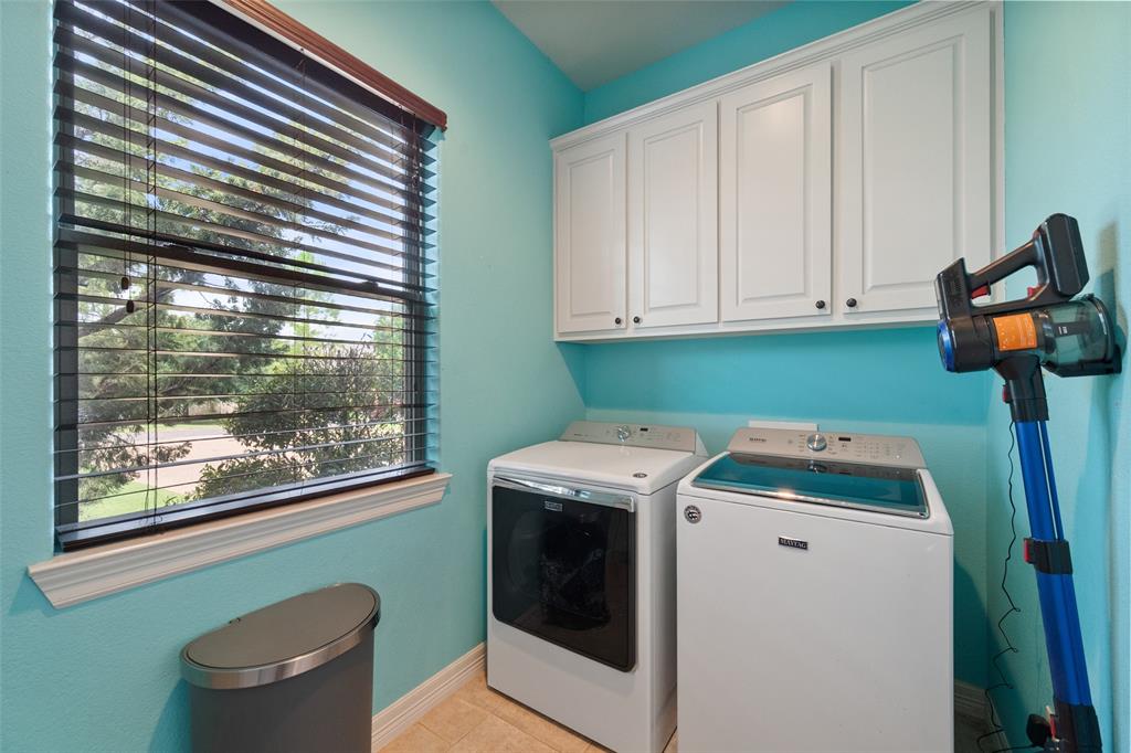 606 Sunset Point Property Photo 22