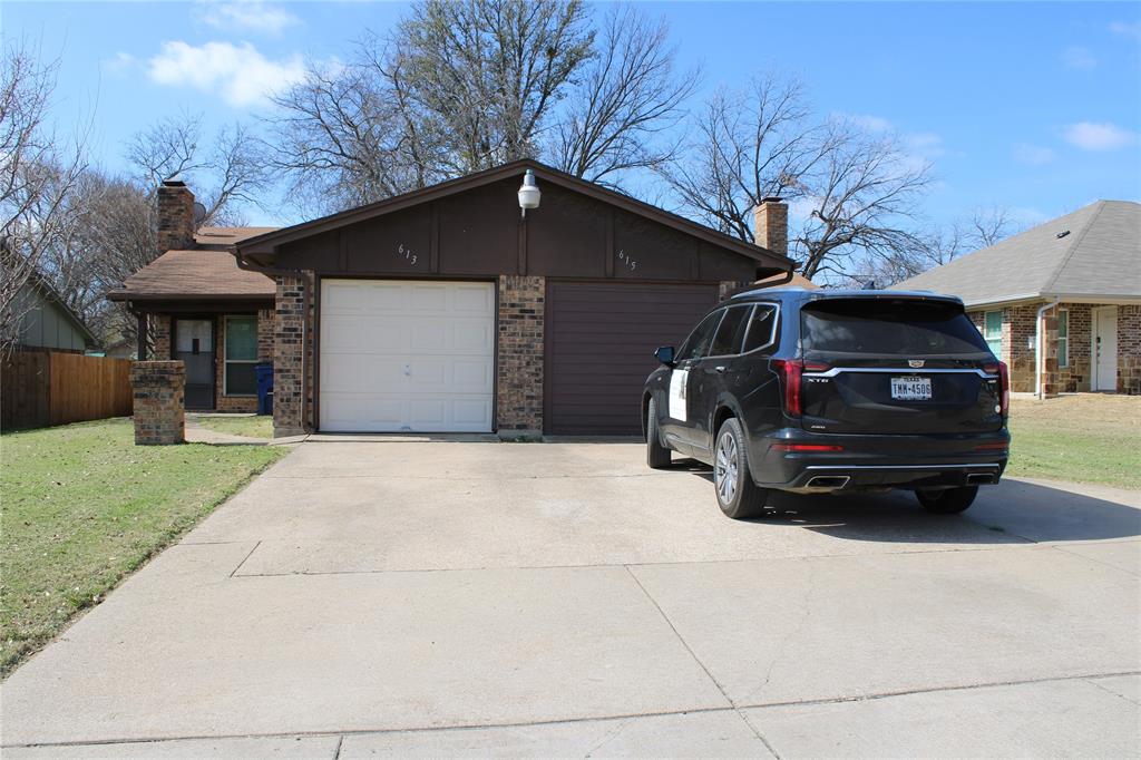 615 Renfro Street Property Photo 1