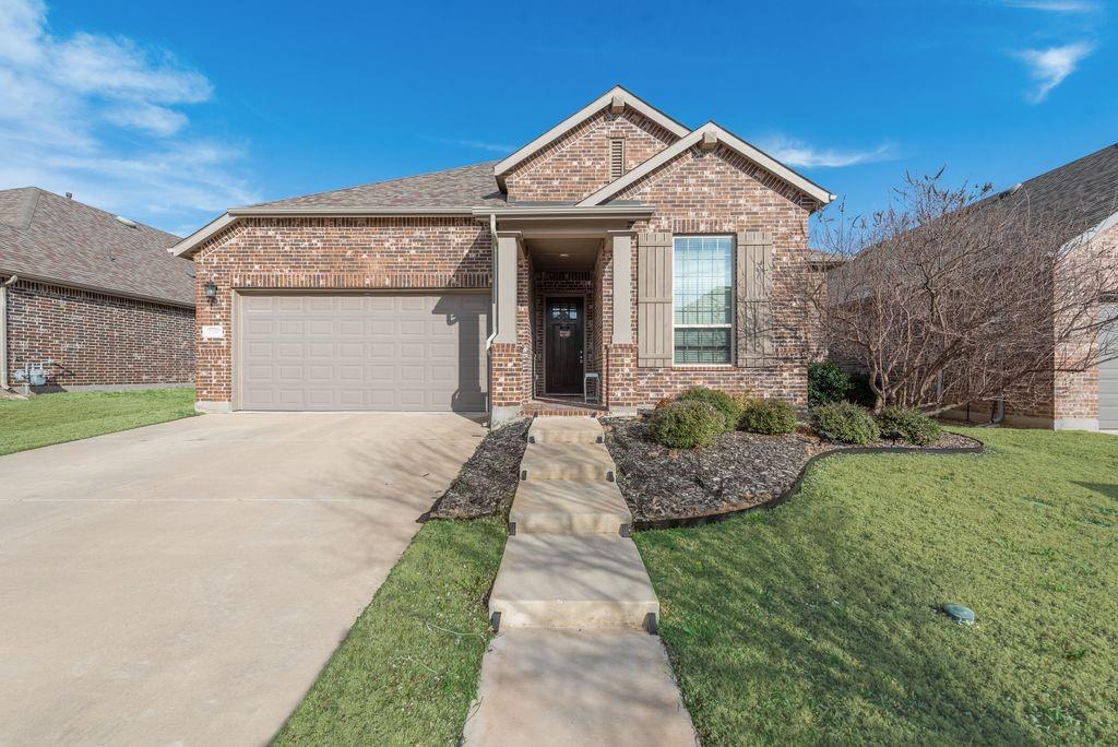 1308 E Swan Trail Property Photo 1