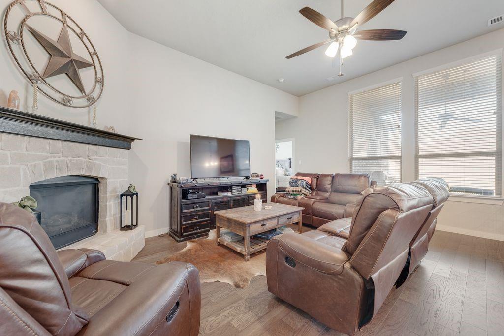 1308 E Swan Trail Property Photo 5