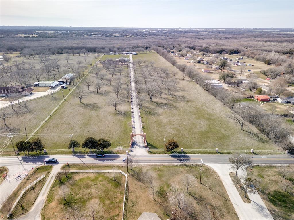 2020 S Bridgefarmer Road Property Photo 1