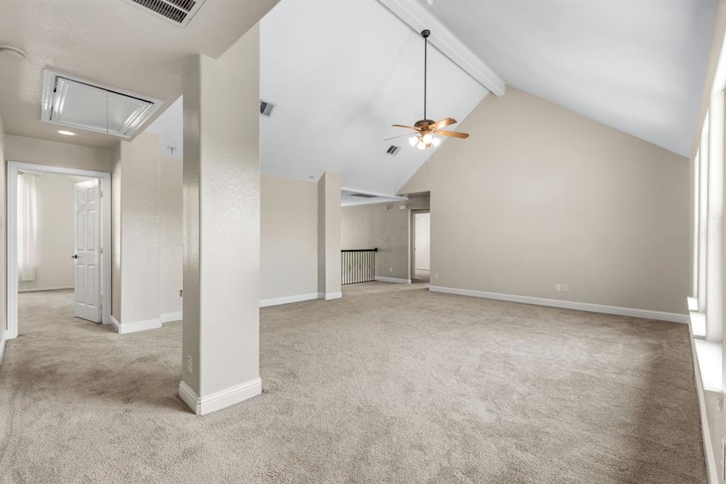 2405 Highgate Drive Property Photo 18