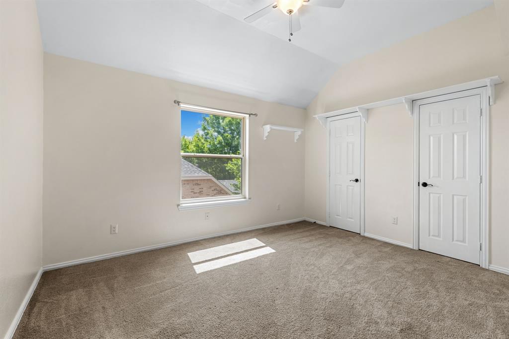 2405 Highgate Drive Property Photo 21