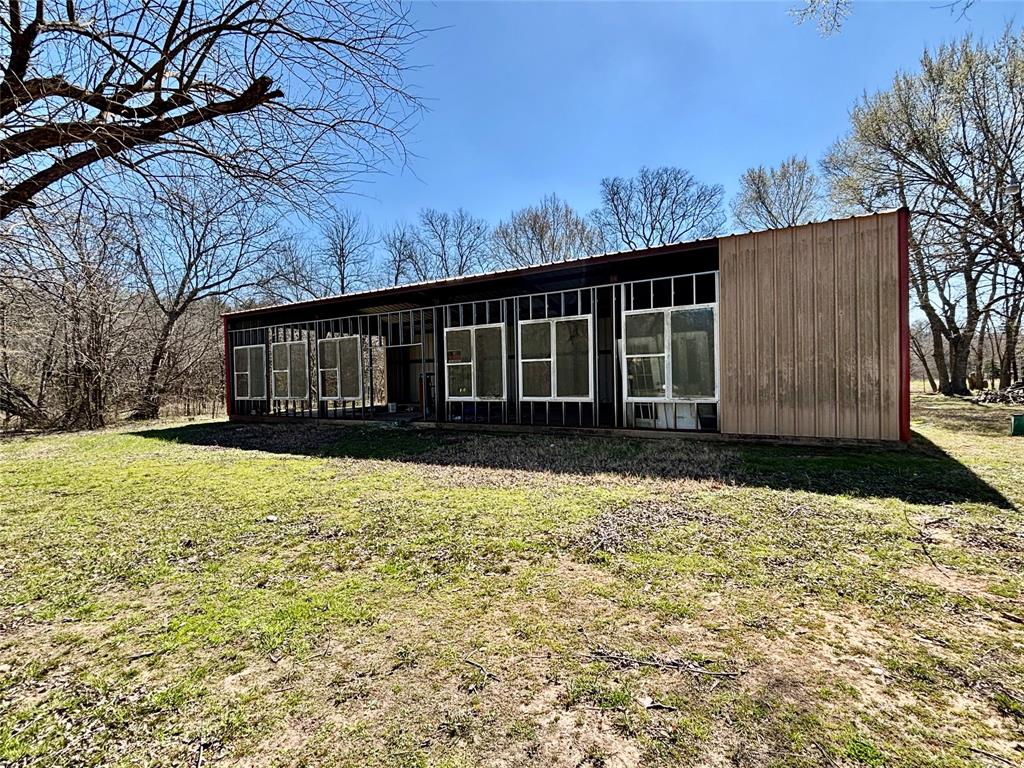 5252 E Fm 1396 Property Photo 2
