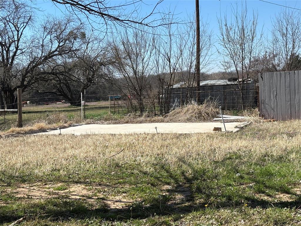 5252 E Fm 1396 Property Photo 6