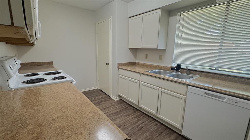 1122 Pyramid Drive Property Photo 5