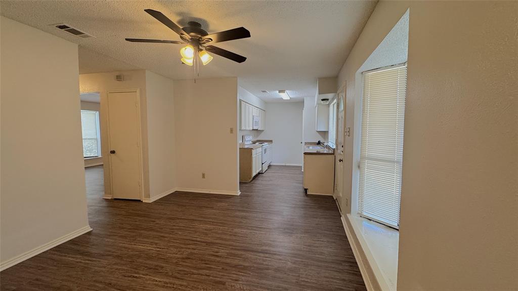 1122 Pyramid Drive Property Photo 7