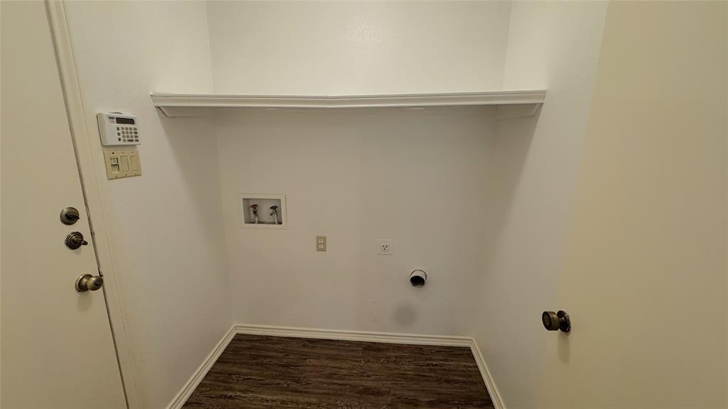 1122 Pyramid Drive Property Photo 9
