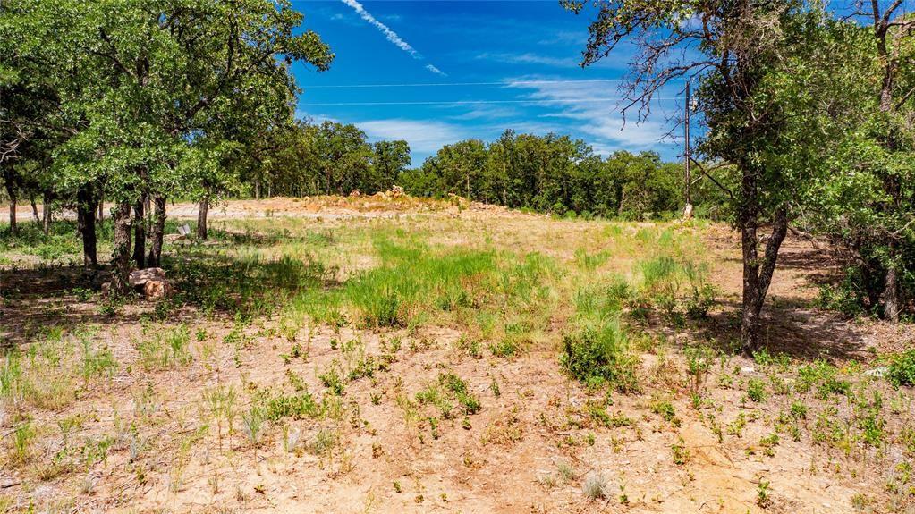 310 Rolling Bend Property Photo 6
