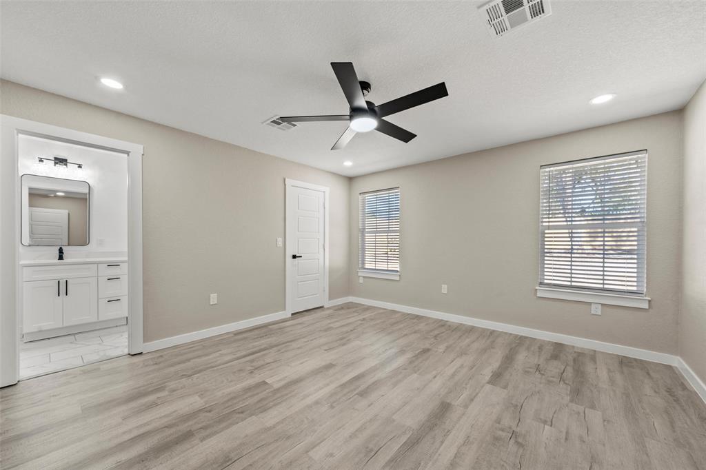 2509 Stewart Drive Property Photo 8