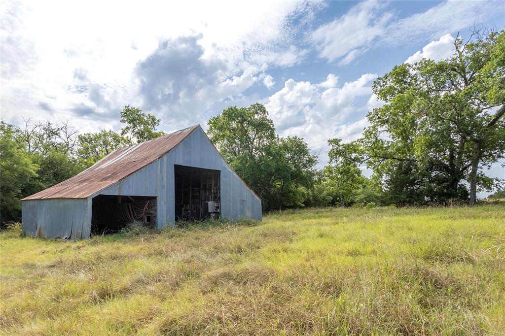 1966 County Road 2980 Property Photo 8