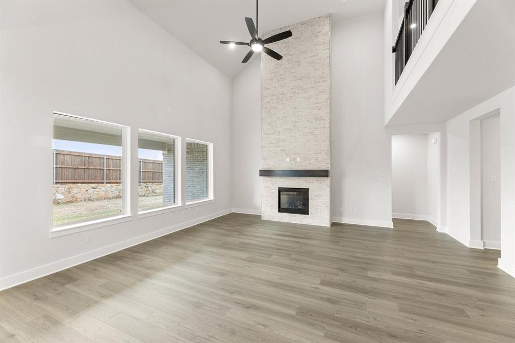 605 Aberdeen Lane Property Photo 16