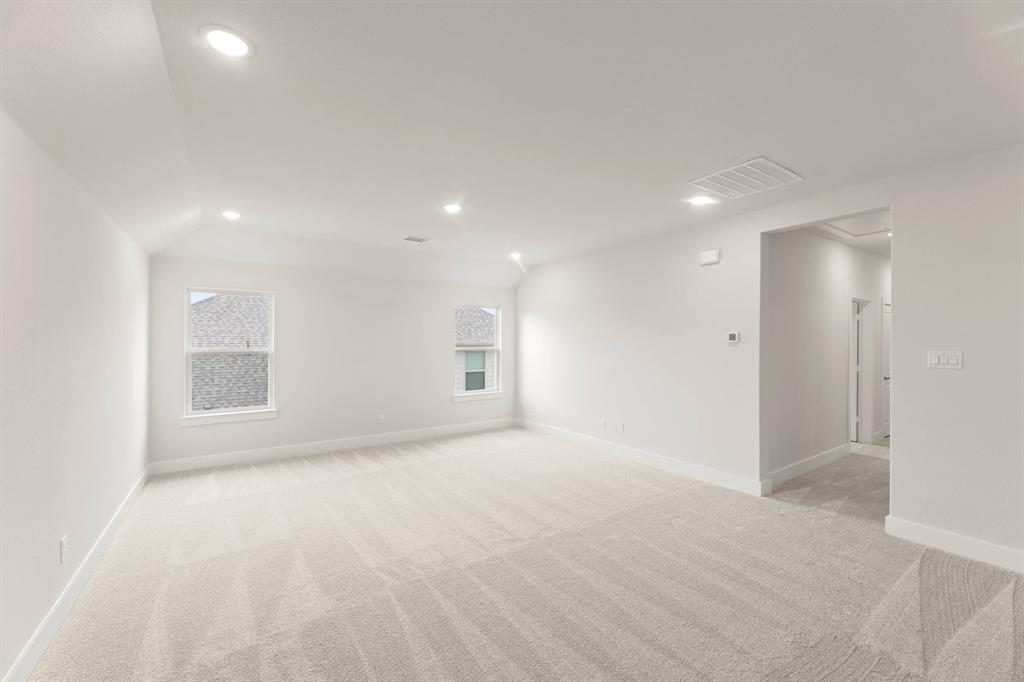 605 Aberdeen Lane Property Photo 33