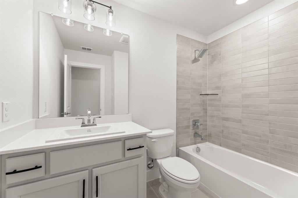 605 Aberdeen Lane Property Photo 39