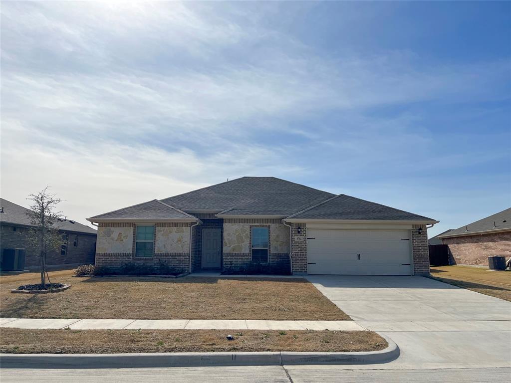 4702 Elite Drive Property Photo 1