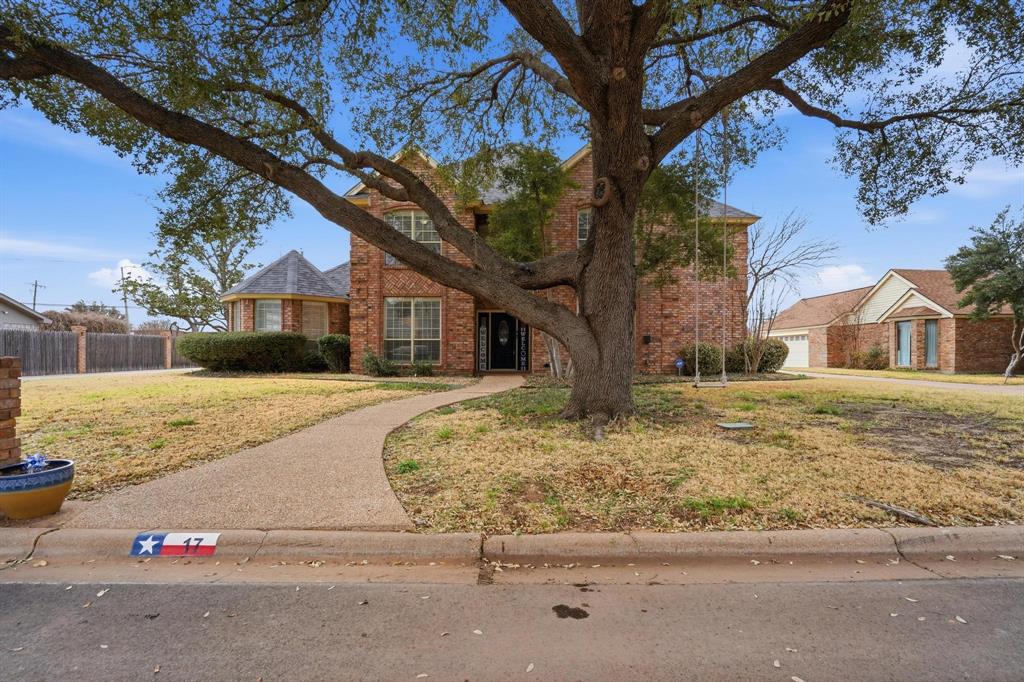 17 Cherry Hills Property Photo 3