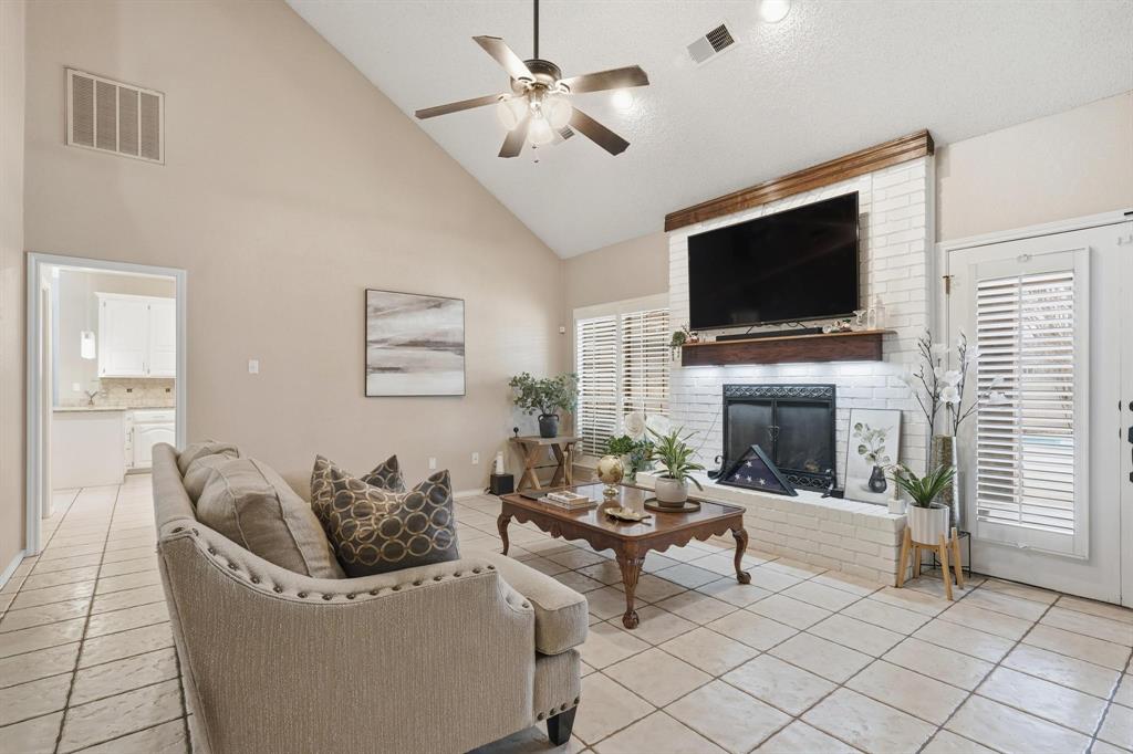 17 Cherry Hills Property Photo 8