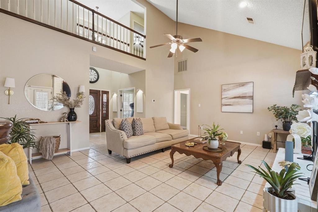 17 Cherry Hills Property Photo 9