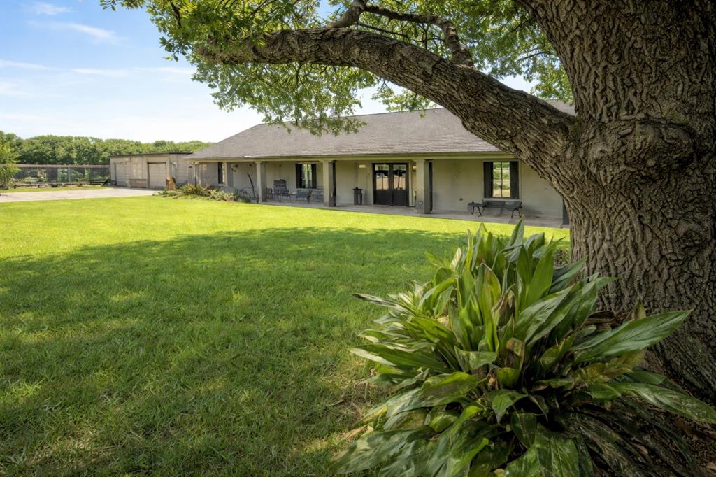 1083 Holmes Drive Property Photo 1