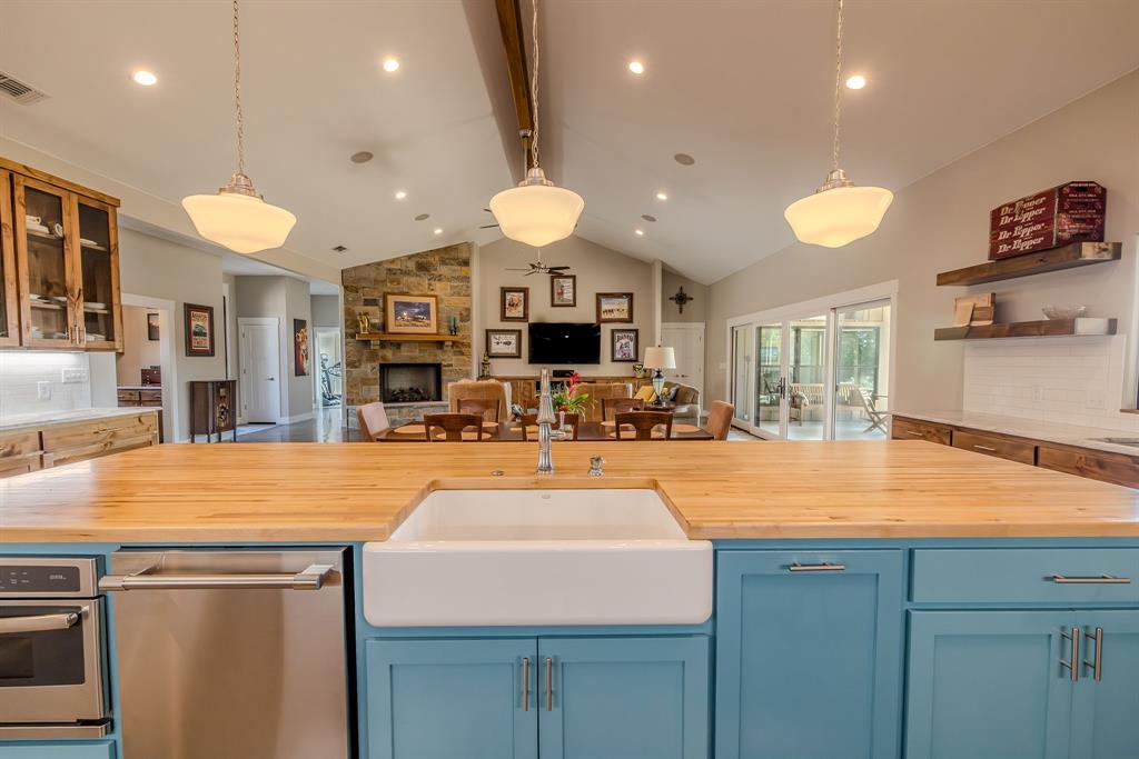 1080 Enchanted Rock Court Property Photo 11