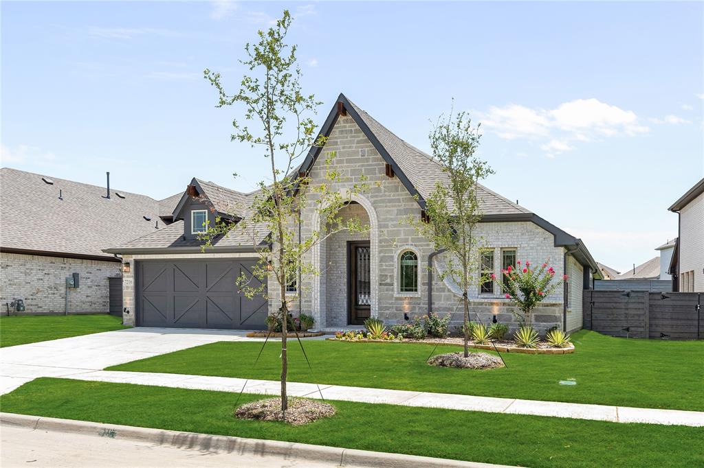 7216 Cherry Blossom Lane Property Photo 2