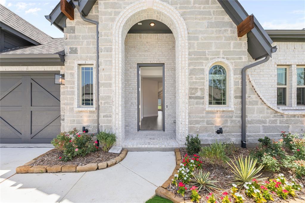 7216 Cherry Blossom Lane Property Photo 3