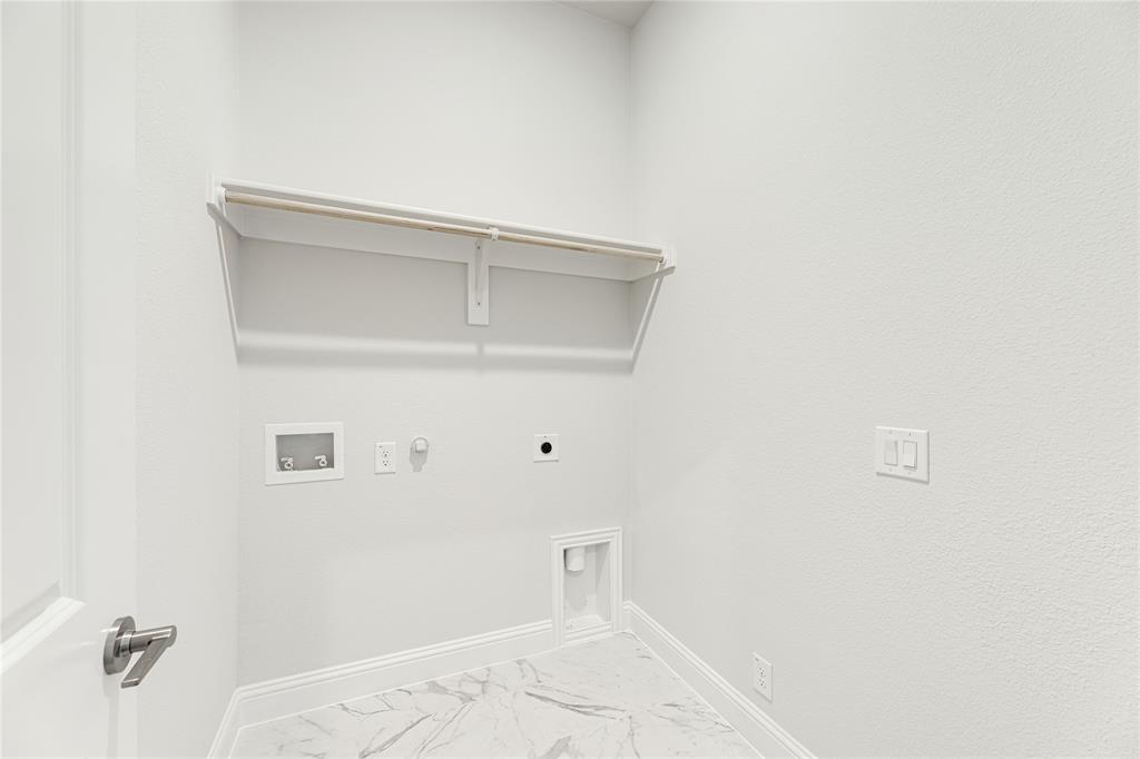 7216 Cherry Blossom Lane Property Photo 8