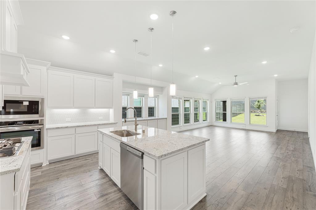 7220 Cherry Blossom Lane Property Photo 12
