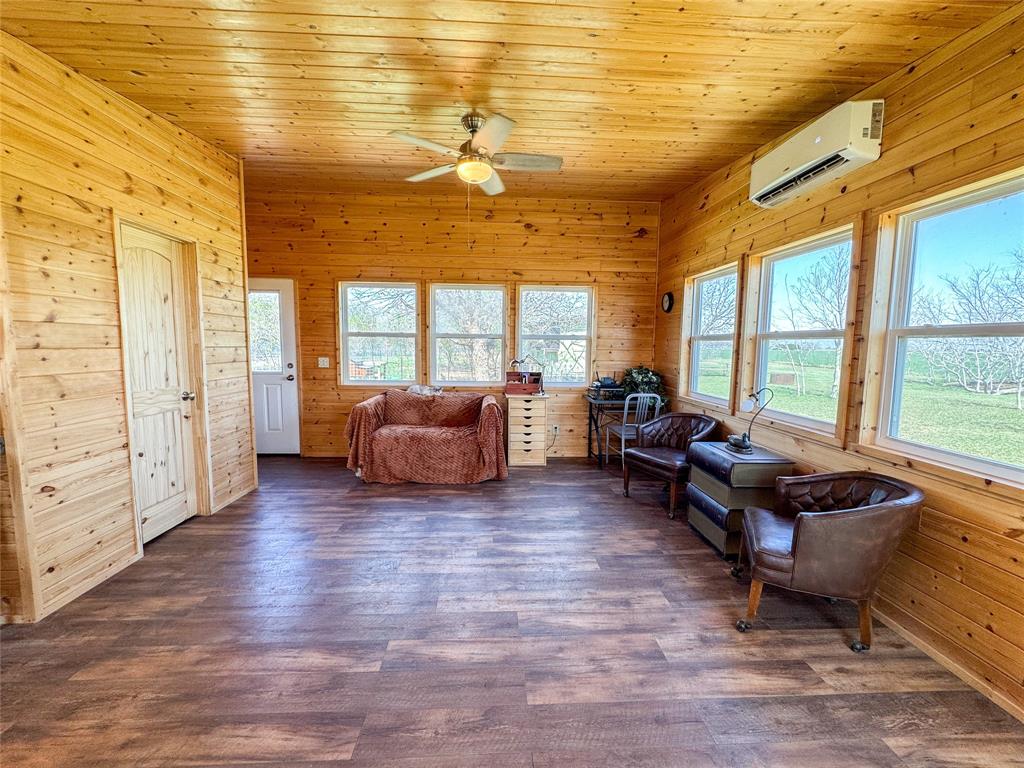 1209 Taylor Avenue Property Photo 2