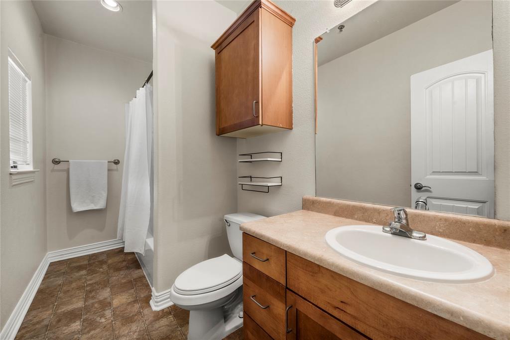 2410 S 2nd Street 630 Property Photo 8