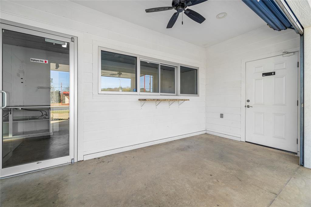 207 N Henderso Boulevard Property Photo 19