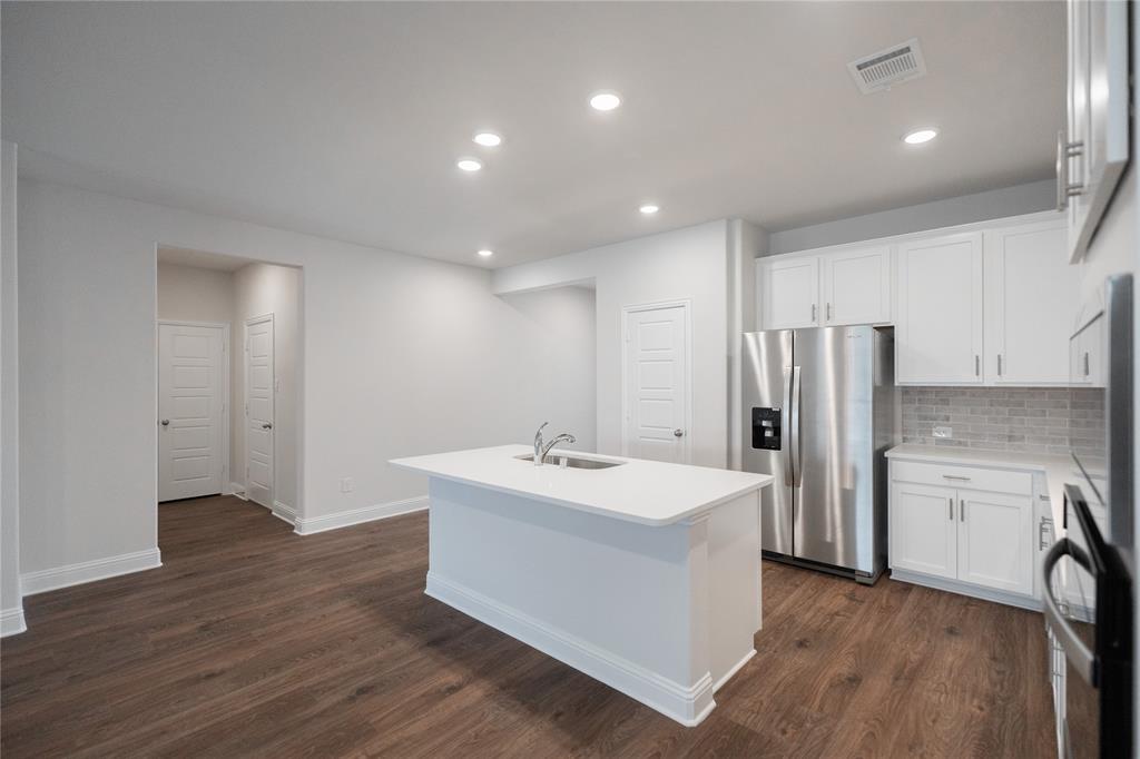 3766 Lupine Trail Property Photo 5
