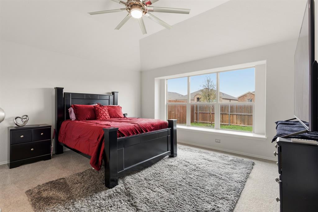 908 Madeline Lane Property Photo 15