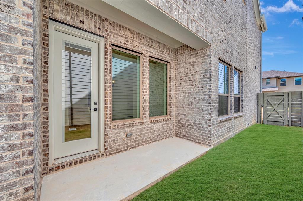1506 Roundup Way Property Photo 2