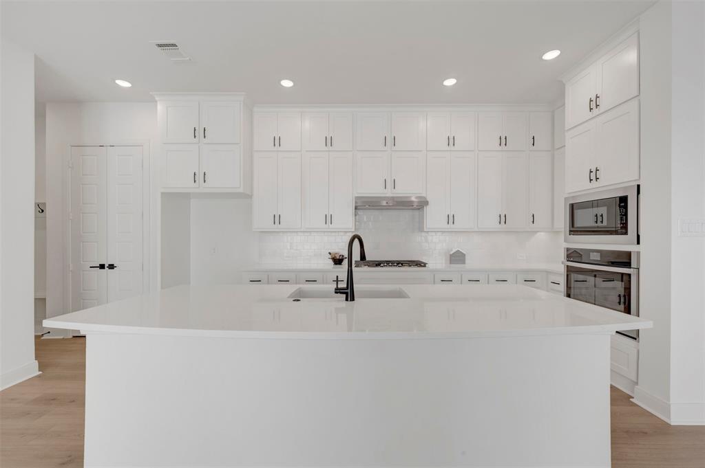 1506 Roundup Way Property Photo 5