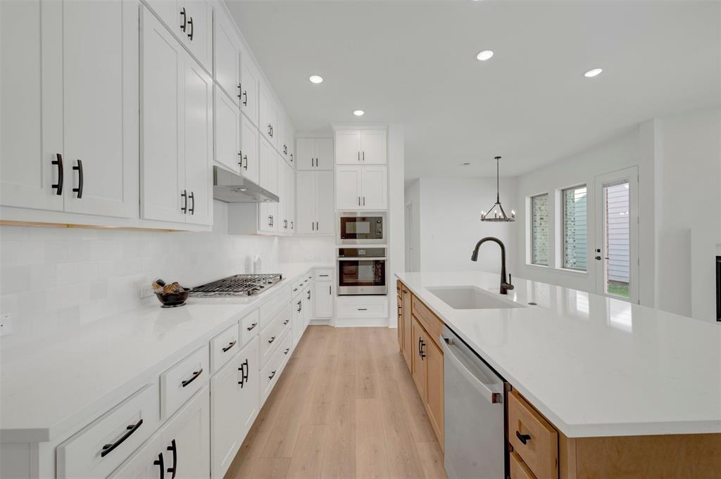 1506 Roundup Way Property Photo 7